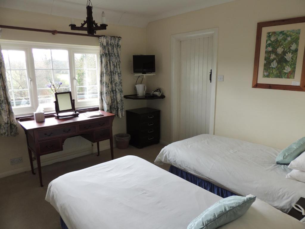Mannings Heath Hotel Horsham Room photo